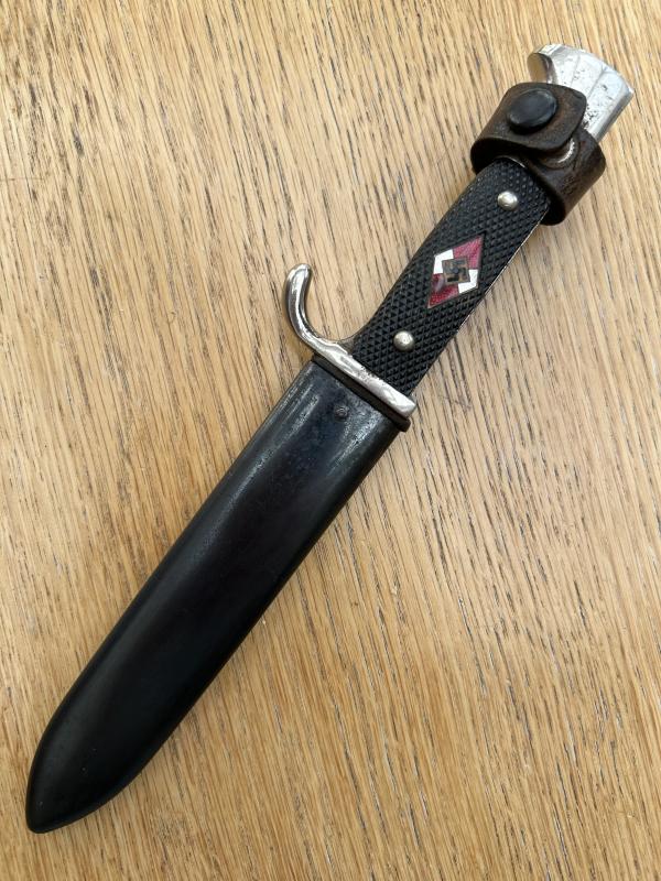 EARLY EXAMPLE OF A HITLER YOUTH DAGGER WITH MOTTO.