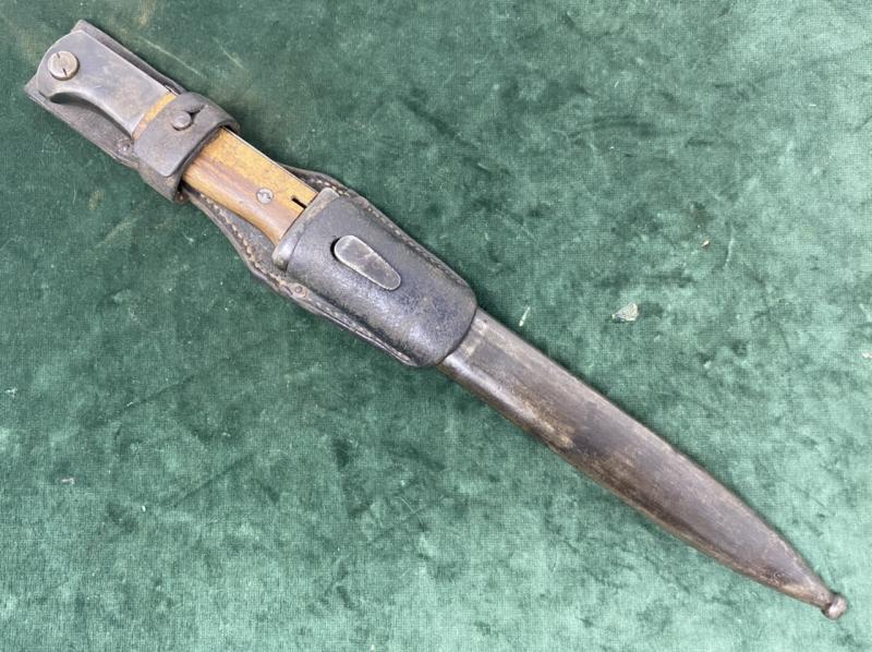 MAUSER M84/98 K98 BAYONET COMPLETE WITH ORIGINAL FROG.