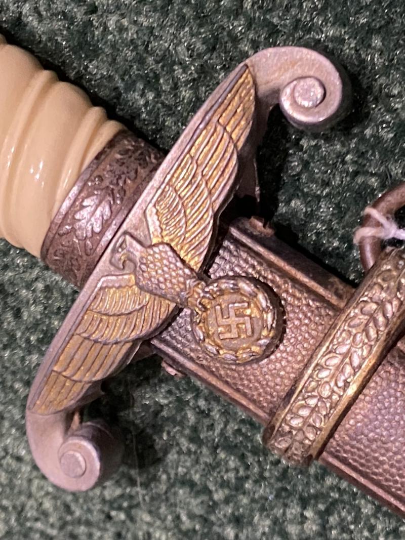 DOUBLE PERSONALISED ‘GENERAL’ ARMY OFFICERS DAGGER. WITH STRAPS.