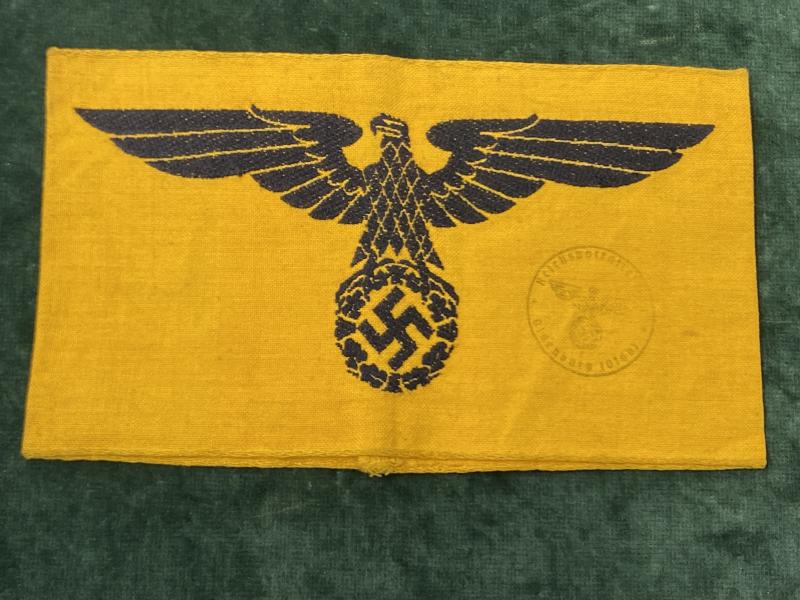 THIRD REICH ‘STATE SERVICE’ ARMBAND.