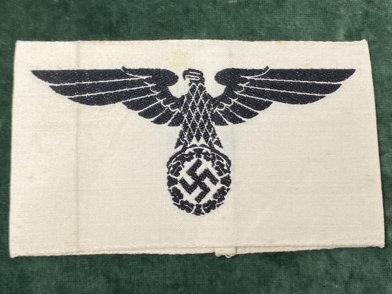 THIRD REICH ‘STATE SERVICE’ ARMBAND IN WHITE.