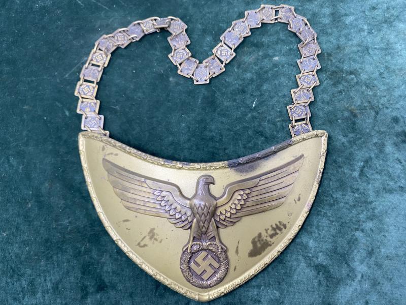 A COMPLETE NSDAP POLITICAL GORGET WITH MATCHING RZM CODES TO CHAIN AND GORGET!