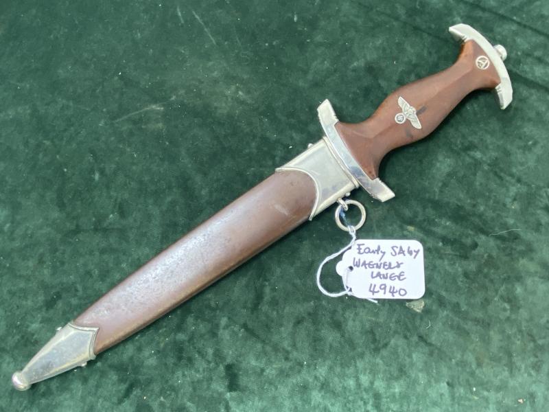 AN EARLY SA MANS DAGGER IN Nr MINT CONDITION BY WAGNER & LANGE.