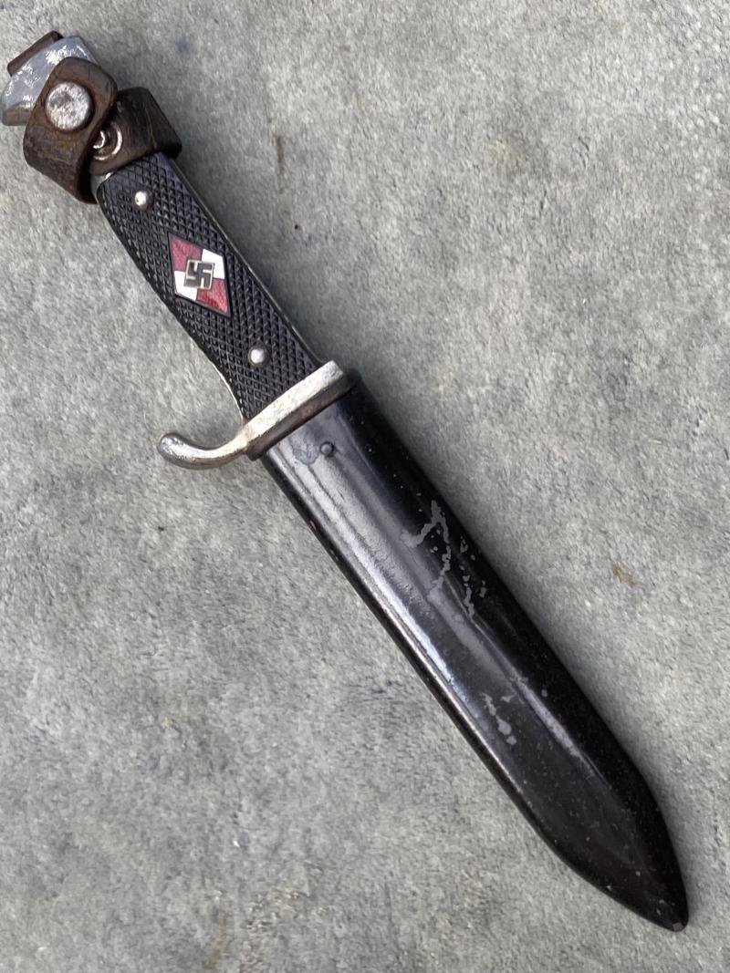 HITLER YOUTH DAGGER RZM M7/72.