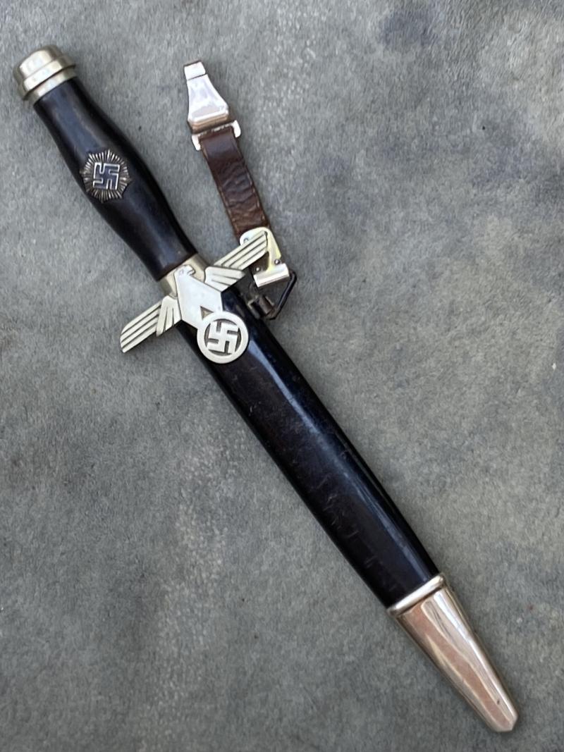 AN EARLY EXAMPLE OF RLB MANS OR’S DRESS DAGGER BY HORSTER.