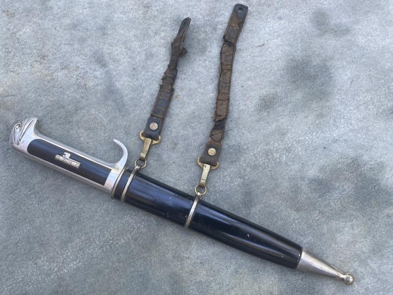 ITALIAN MVSN OFFICERS DRESS DAGGER WITH REMNANT STRAPS.