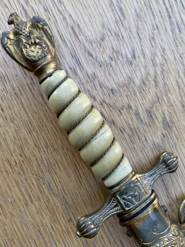 “SPECIAL OFFERING” NAVAL OFFICERS DAGGER BY WKC
