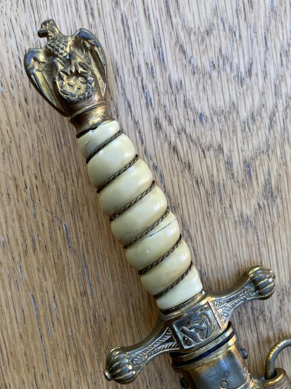 “SPECIAL OFFERING” NAVAL OFFICERS DAGGER BY WKC