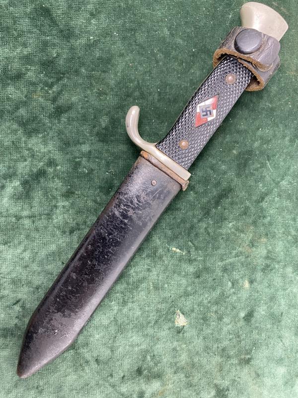 A FINE EXAMPLE OF A HITLER YOUTH KNIFE WITH FULL MOTTO BY EICKHORN.