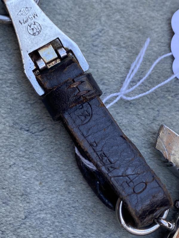 A VIRTUALLY MINT EXAMPLE OF A RZM PERIOD SA DAGGER BY Weyersberg Max Waffenfabrik. WITH FULL TRIPLE HANGER!