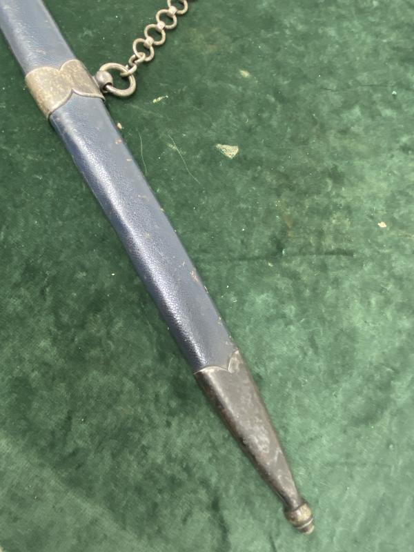 A SUPERB DLV/LUFTWAFFE TRANSITIONAL VERY EARLY DAGGER WITH DISTRIBUTOR.
