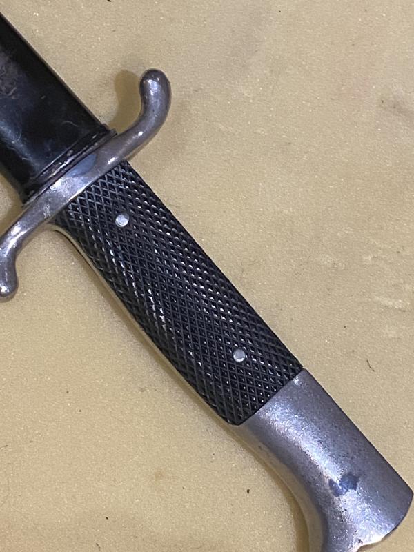 ‘SPECIAL OFFERING’ A SHORT FIRE DRESS BAYONET.