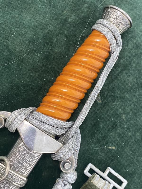 AN ABSOLUTELY STONE MINT ARMY DAGGER & HANGERS/KNOT BY EICKHORN.