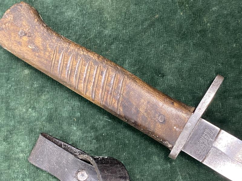 WW1 IMPERIAL GERMAN FIGHTING KNIFE- AS PICTURED IN THE BOOK!!