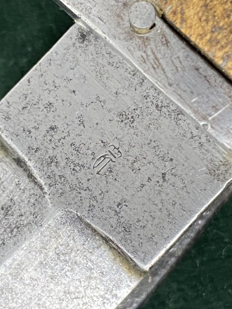 WW1 IMPERIAL GERMAN FIGHTING KNIFE- AS PICTURED IN THE BOOK!!