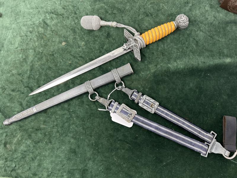 A COMPLETE 2nd Pattn LUFTWAFFE DAGGER BY HERDER.