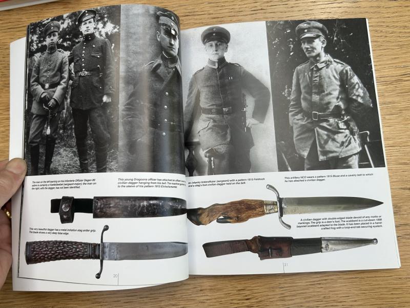 SOFTBACK - ‘GERMAN COMBAT KNIVES 1914-1945.