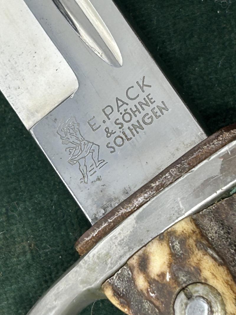 AN EXTREMELY NICE EXAMPLE OF A SHORT K98 PARADE BAYONET WITH STAG GRIPS - KNOT & FROG.