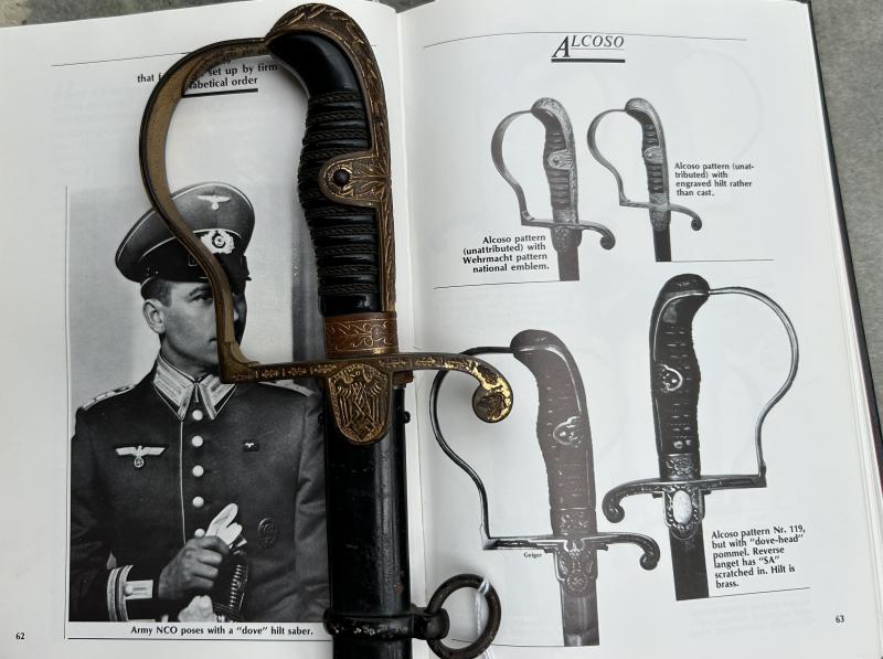 ARMY OFFICERS DOVE HEAD PARADE SWORD BY ALCOSO.
