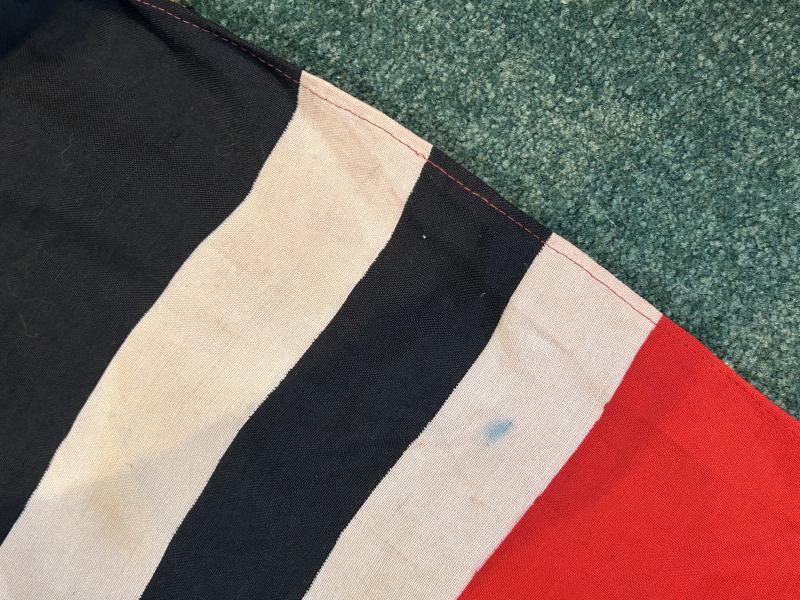 A LARGE AND UNUSUAL KREIGSFLAG.