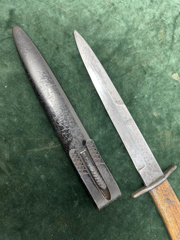 LUFTWAFFE FIGHTING KNIFE ‘6’ MARKED.