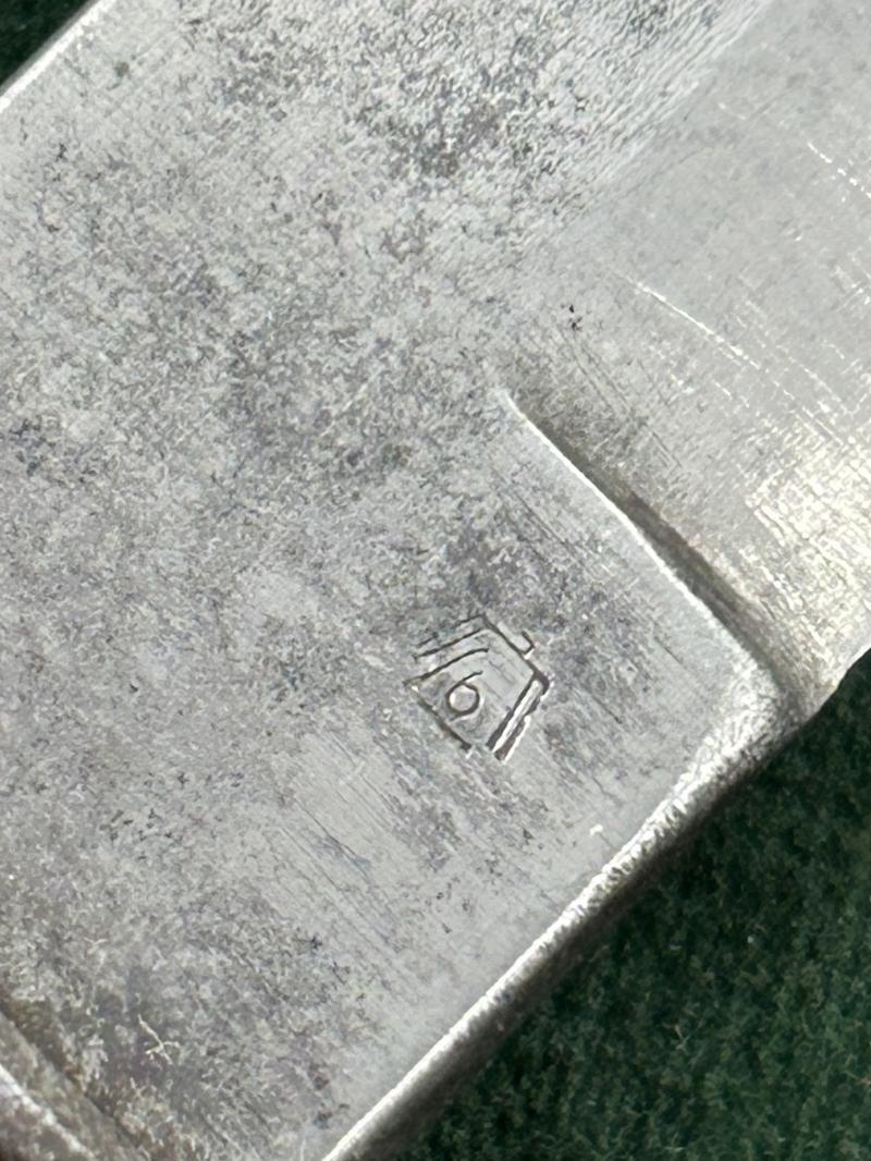 LUFTWAFFE FIGHTING KNIFE ‘6’ MARKED.