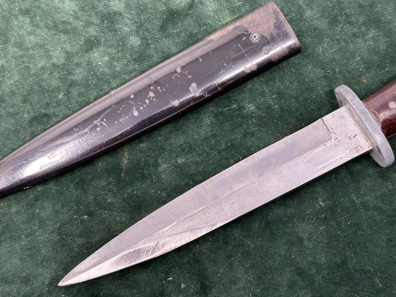 RARE CLOSE COMBAT/BOOT KNIFE BY PUMA.