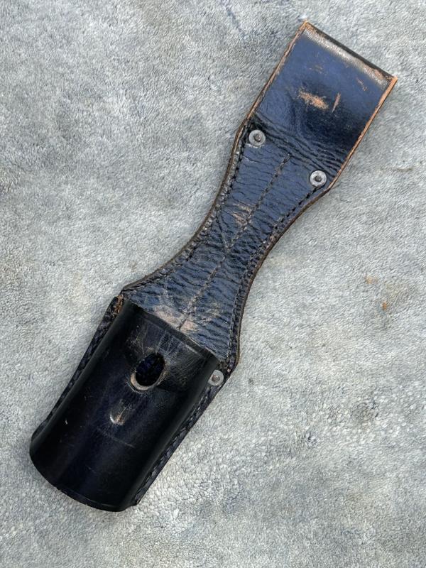 LEATHER FROG FOR THE RED CROSS HEWER.