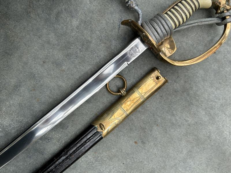 AN EXCELLENT EXAMPLE OF A THIRD REICH/WEIMAR OFFICERS NAVAL SWORD.