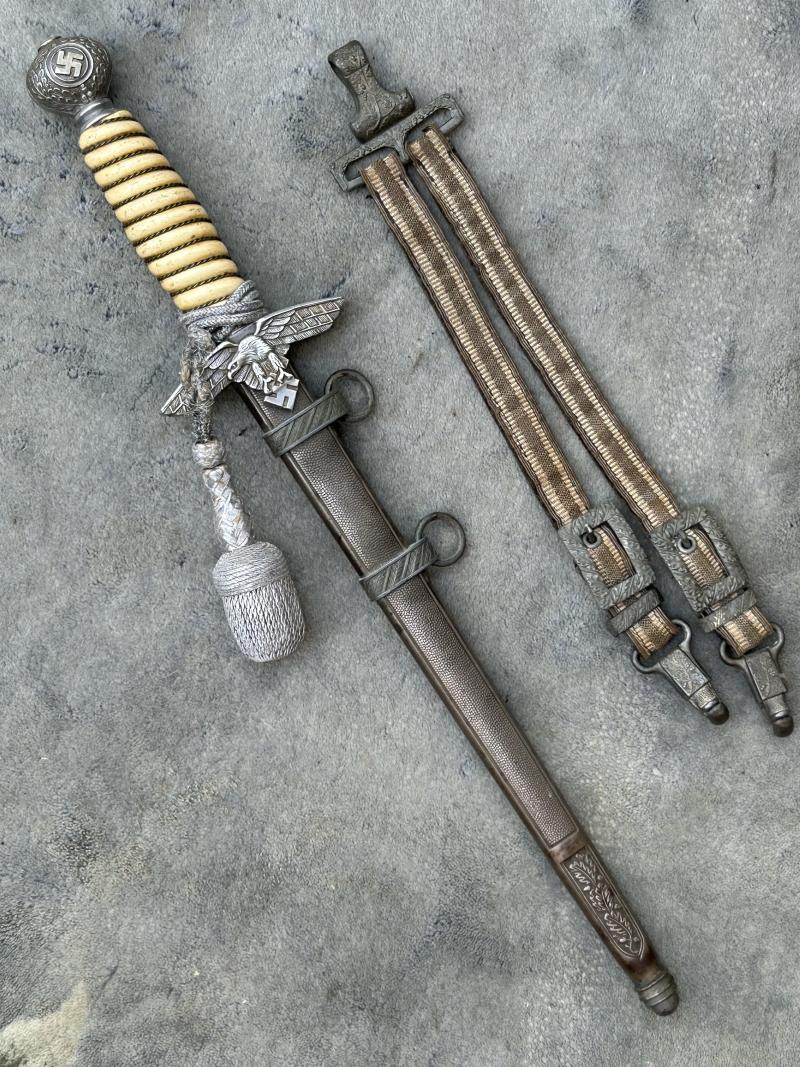 A LUFTWAFFE 2nd Pattn WITH STRAPS AND KNOT BY VERY RARE MAKER FREDERICUS
