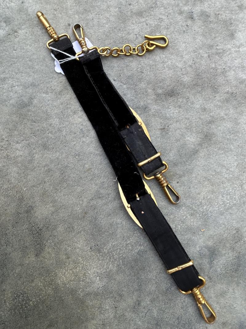 A VERY NICE SET OF KRIEGSMARINE DAGGER HANGERS/STRAPS.