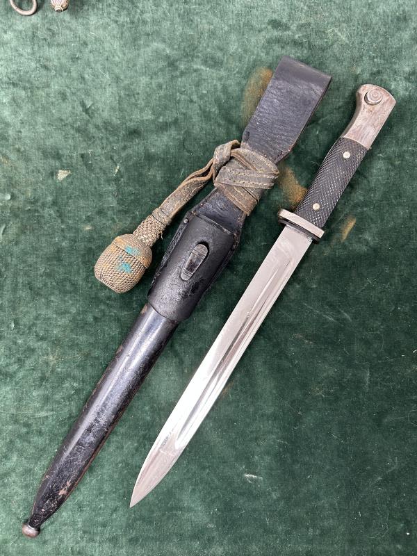 AN EARLY EICKHORN 'PIONEER' DRESS BAYONET.