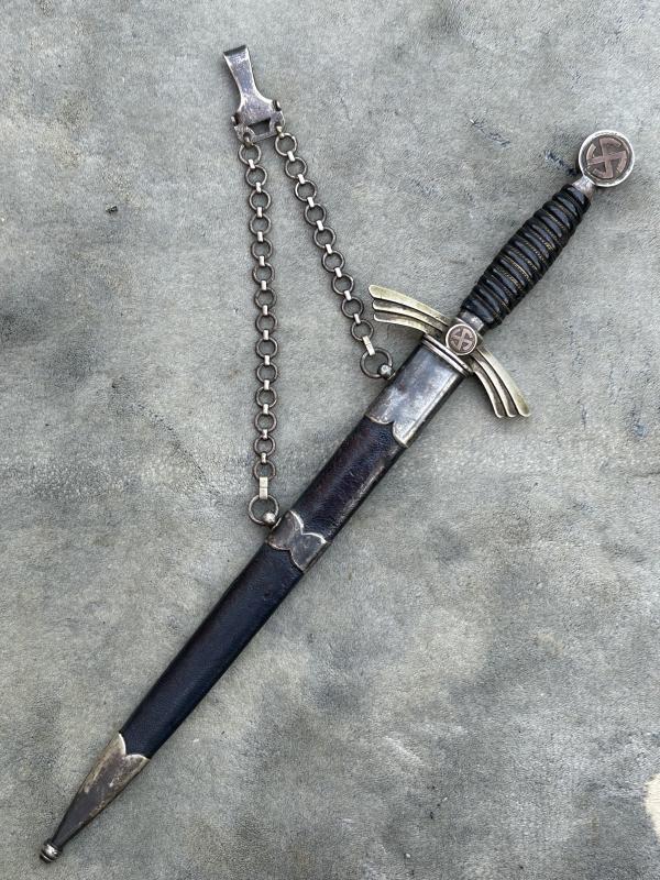 A TOTALLY UNCLEANED EARLY 1st Pattn LUFTWAFFE DAGGER BY ROBERT KLAAS.