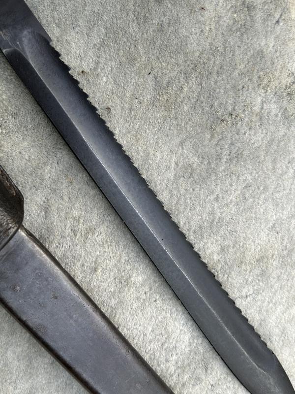 WW1/IMPERIAL GERMAN 1898/05 SAWBACK BAYONET WITH FROG AND KNOT.