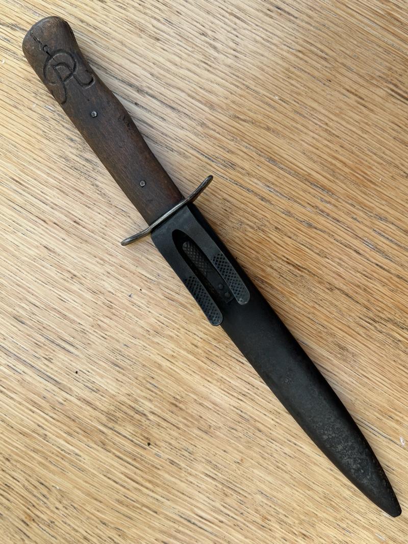 PERSONALISED LUFTWAFFE FIGHTING KNIFE.