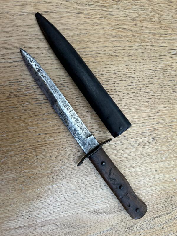 PERSONALISED LUFTWAFFE FIGHTING KNIFE.