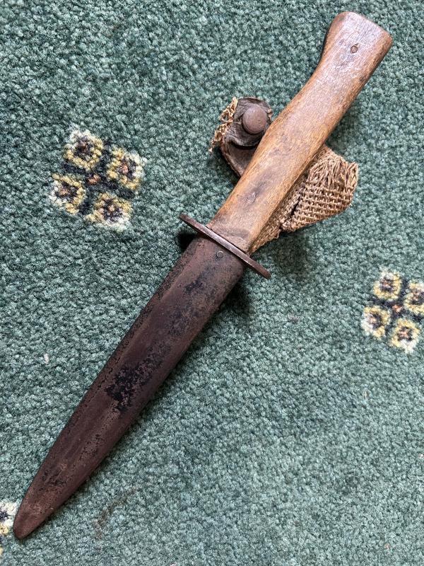 WW1 GERMAN TRENCH/FIGHTING KNIFE.