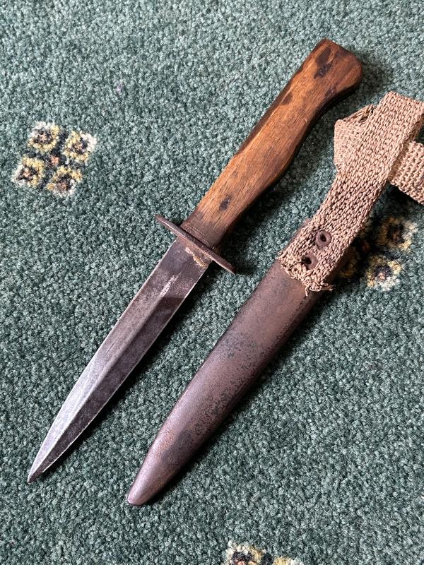 WW1 GERMAN TRENCH/FIGHTING KNIFE.
